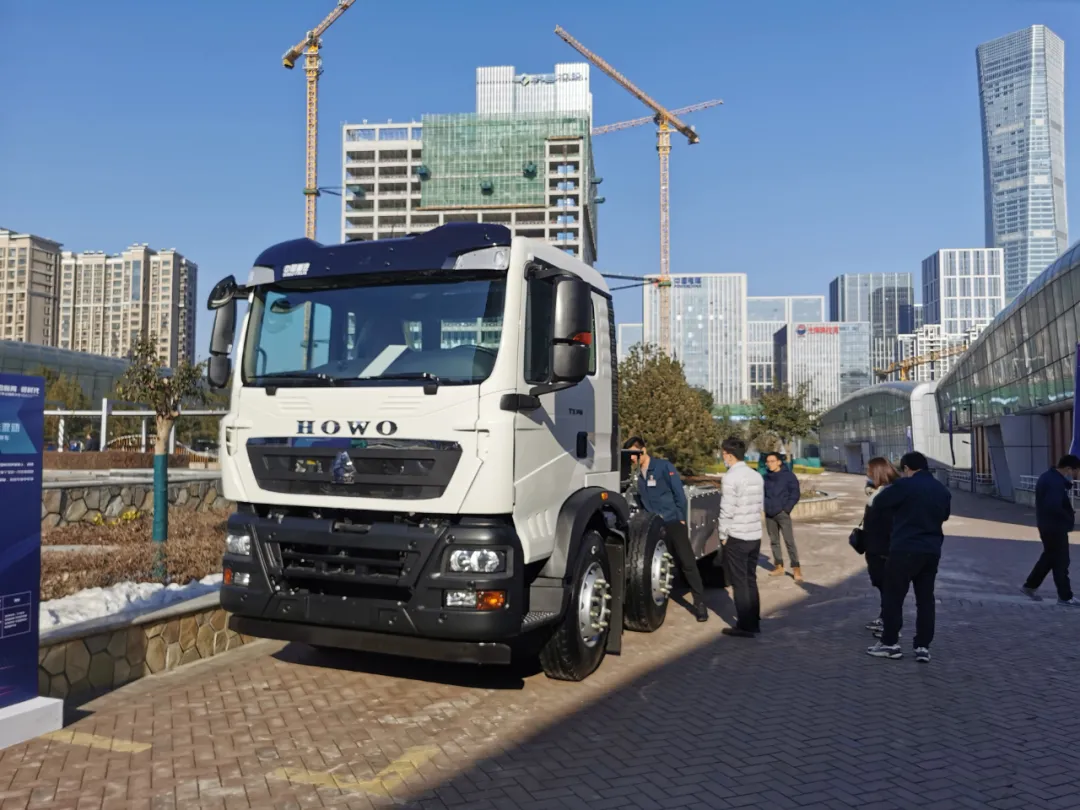 中国重汽2022年会都有啥车？600马力黄河X7丨汕德卡C9H等30多款