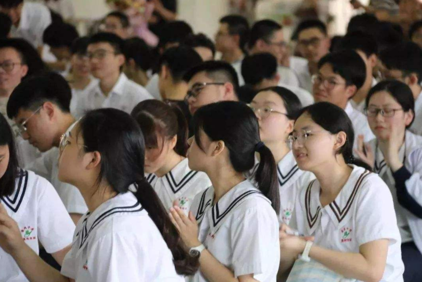 西南地区高校30强出炉，重庆大学仅排第三，西南政法颇为遗憾