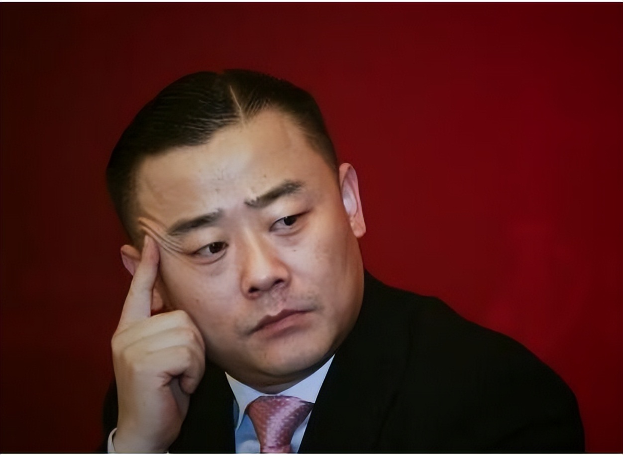 人人喊打的周立波，他做的事比想象的更恶劣，有他的地方必有矛盾