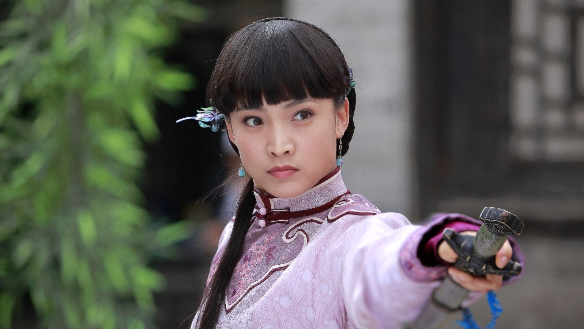 中国内地意外去世的十位明星，乔任梁抑郁自杀，白静被三刀索命