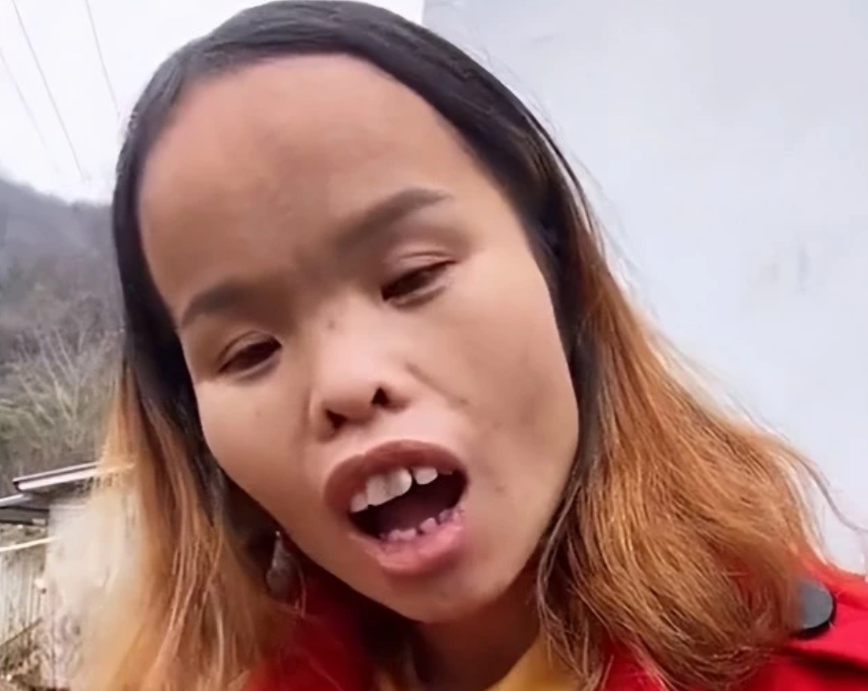 燕子靠颜值吸粉百万,逆袭网红