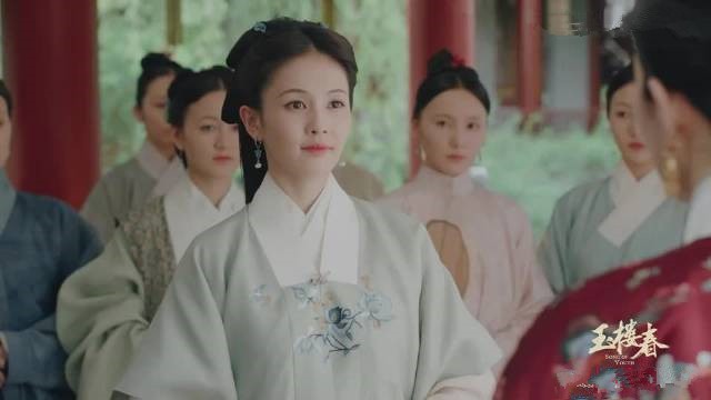 “淘宝模特”白鹿：得于正力捧，与许凯炒Cp，带闺蜜走上暴富之路