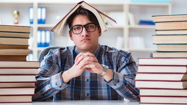 深圳大学读研究生的孩子突然想退学，家长该怎么办？