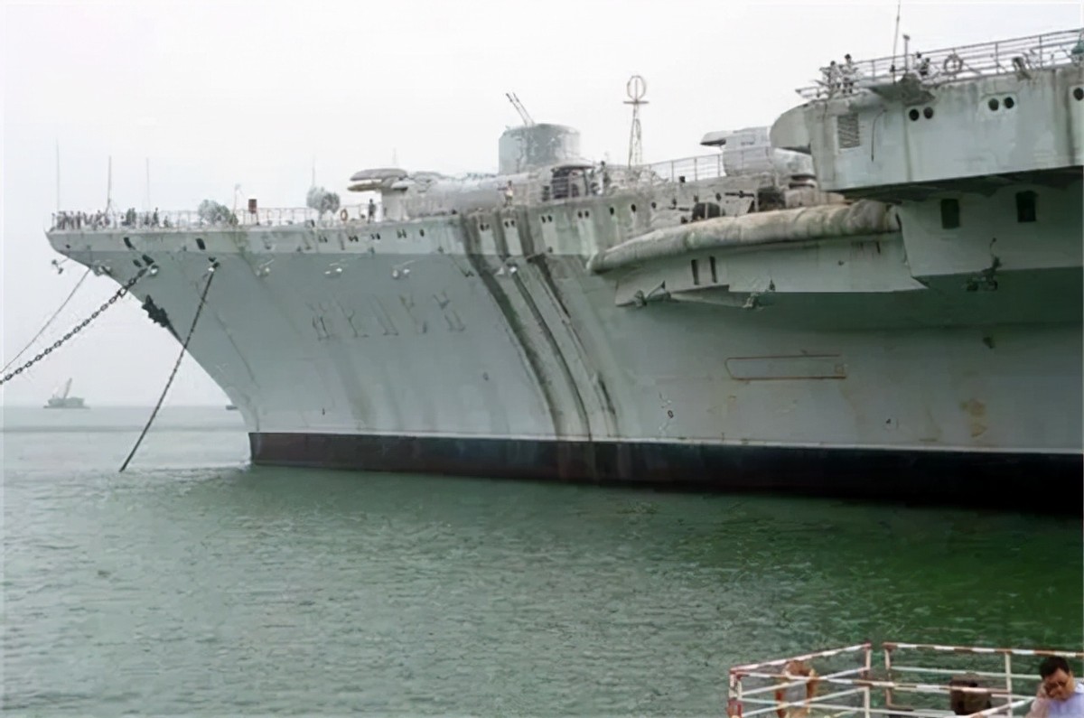 ���������й�һ�ҷϺ�ĸ������Ϊ׬���ˣ�����ҹ���ø���ر�