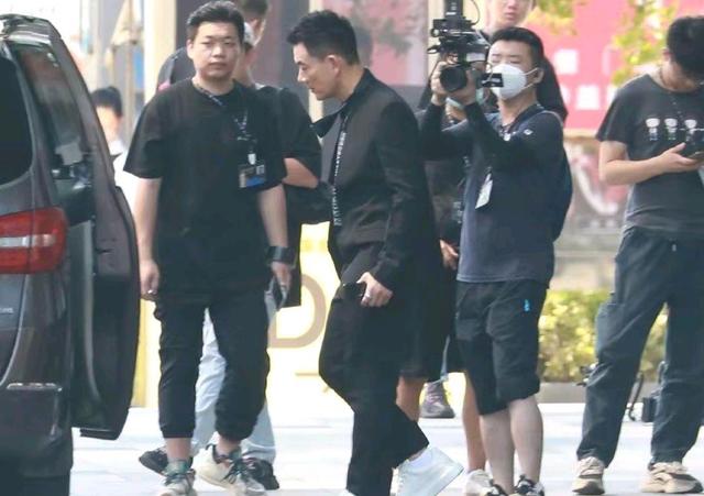 《披哥2》五大阵营，内地只有郑钧能打，其他四大阵营大咖云集