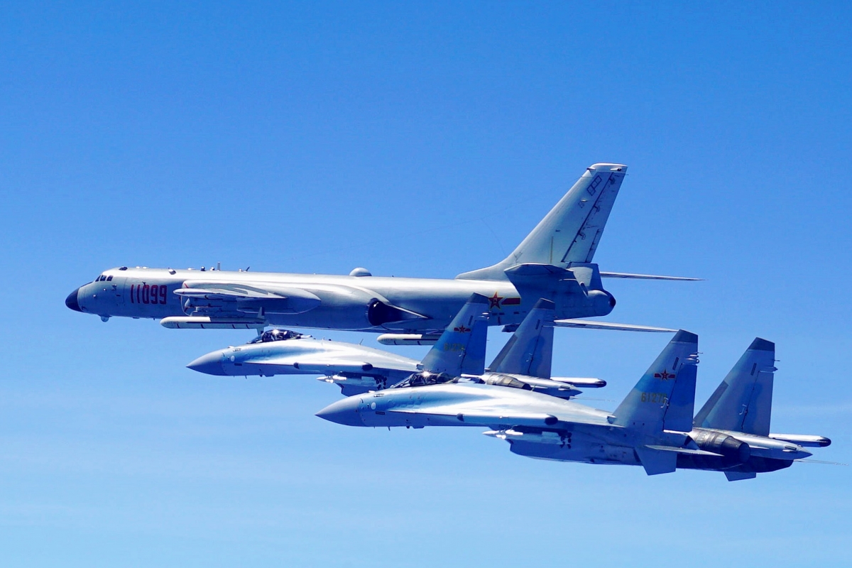 ����Ϊ�θ߶ȹ�ע�й���6��ը����150�ܴγ�����������1050ö����