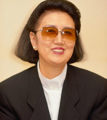 日本卡戴珊美女姐妹花！豪门出身超拽，却双双被渣男骗惨？