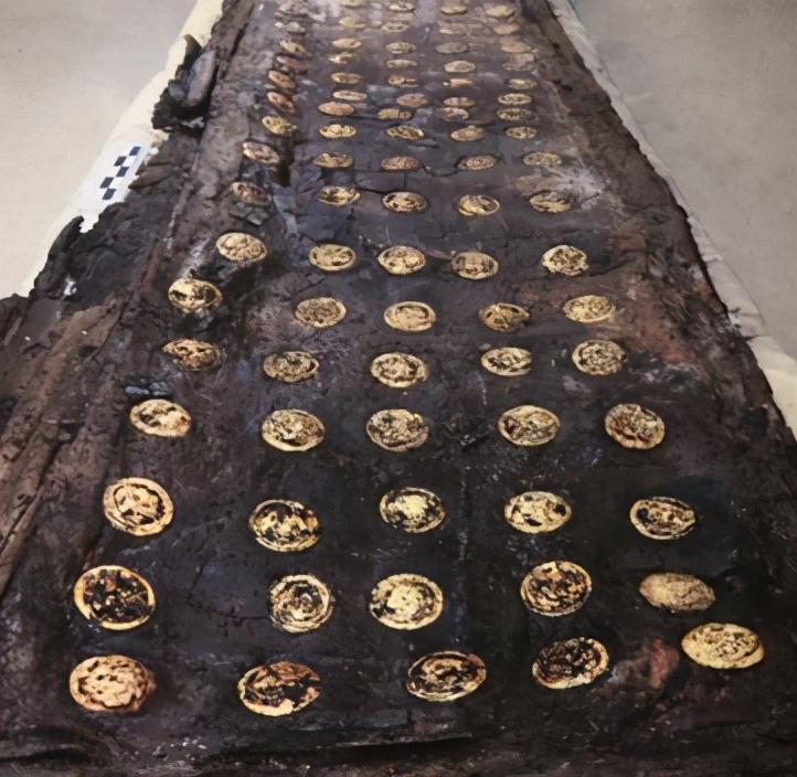 海昏侯墓出土最早的孔子画像,揭开了孔子真面貌,难道正史也会错