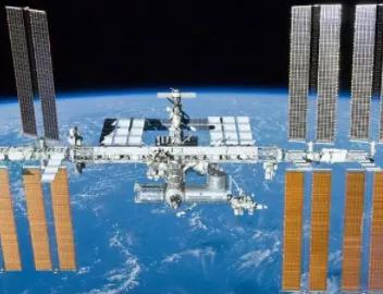 Sputnix在圣彼得堡国际经济论坛展示高级别地球观测卫星