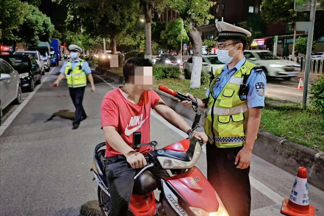 摩托车驾驶证查询网,