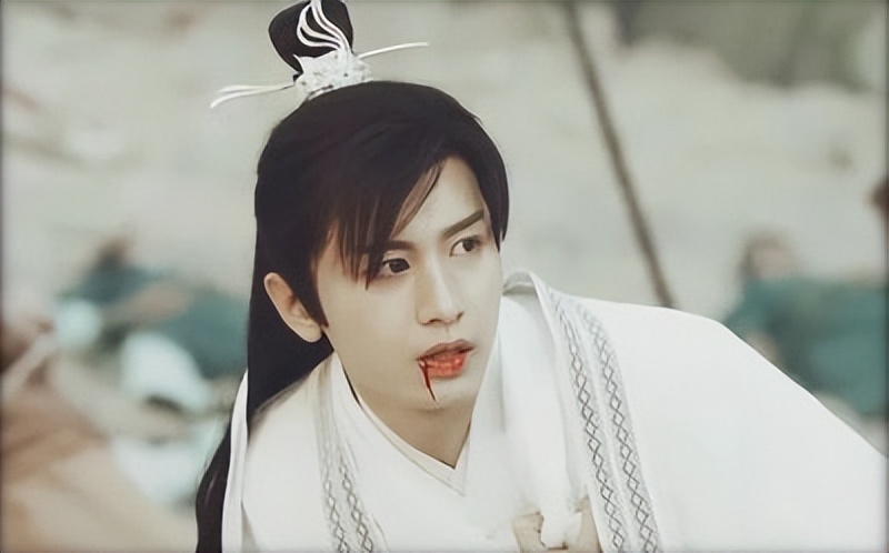 “龙须刘海”不要轻易尝试！有人仙气十足，有人酷似蟑螂精