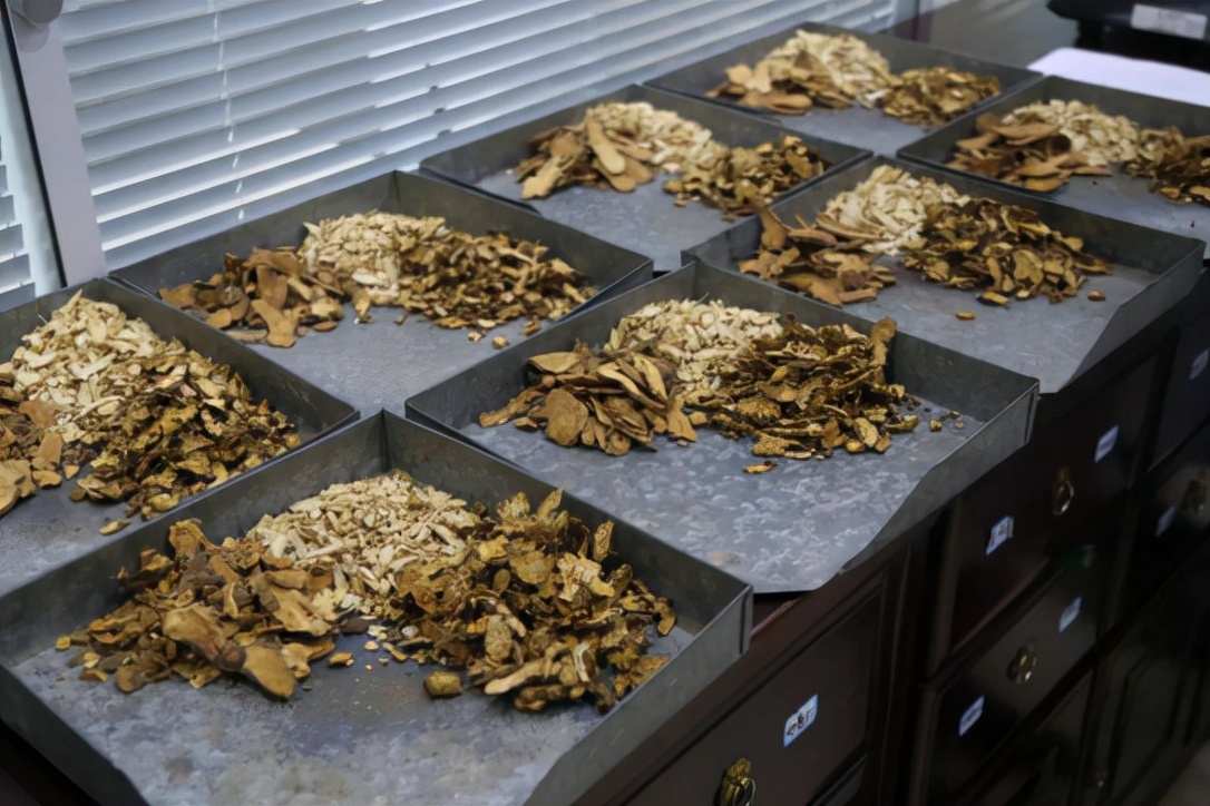 尿频尿急尿不尽，原因常见有4类，中医4个经典方帮你改善