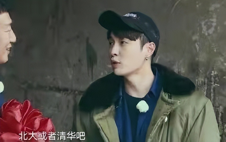 表面是演员，其实有“铁饭碗”的7位明星，他们个个都有编制