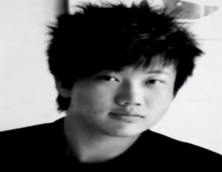 2011年高三学生与富二代发生摩擦，被砍身亡，对方母亲：我有钱