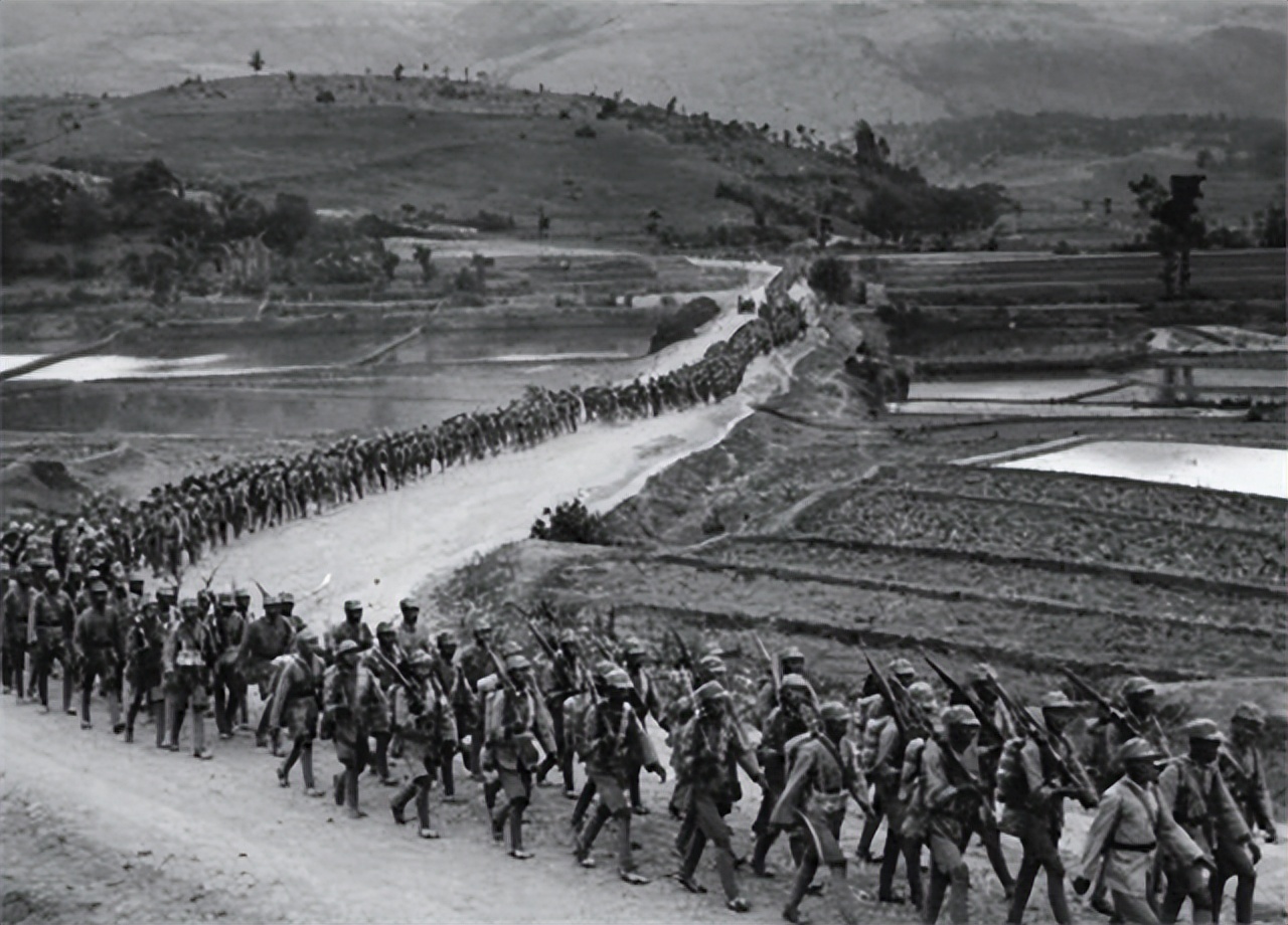 《亮剑》赵刚原型：清华大学高材生，建国后调往北京，成公安部长
