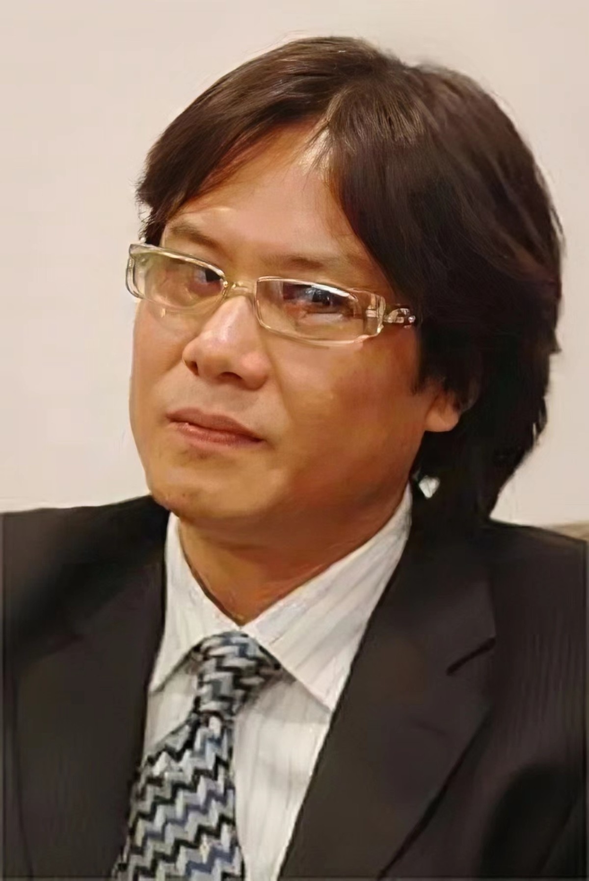 沧桑阿峰:难忘和刘晓庆两年婚姻,余生只想做儿子的好父亲