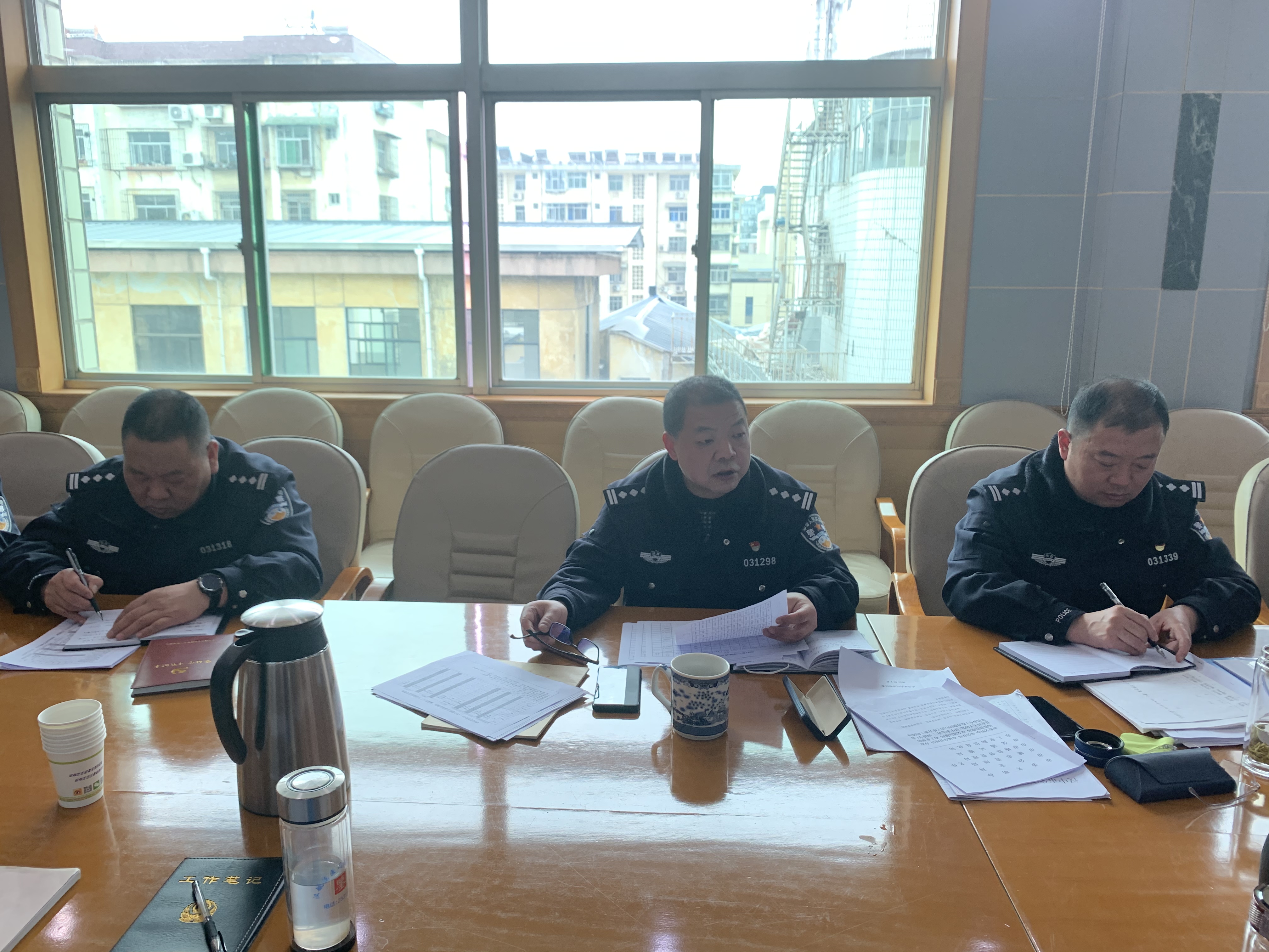 交通秩序大提升 文明创建我先行丨汉中交警二大队紧盯交通秩序大提升工作不放松