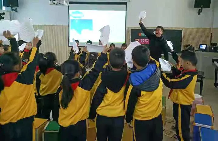 玉山县举办初中、小学中老年教师课堂教学比赛活动