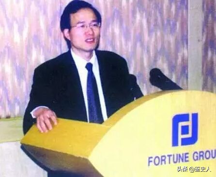上海首富郭广昌：草根出身，用三年时间赚1个亿，迎娶美女主持人