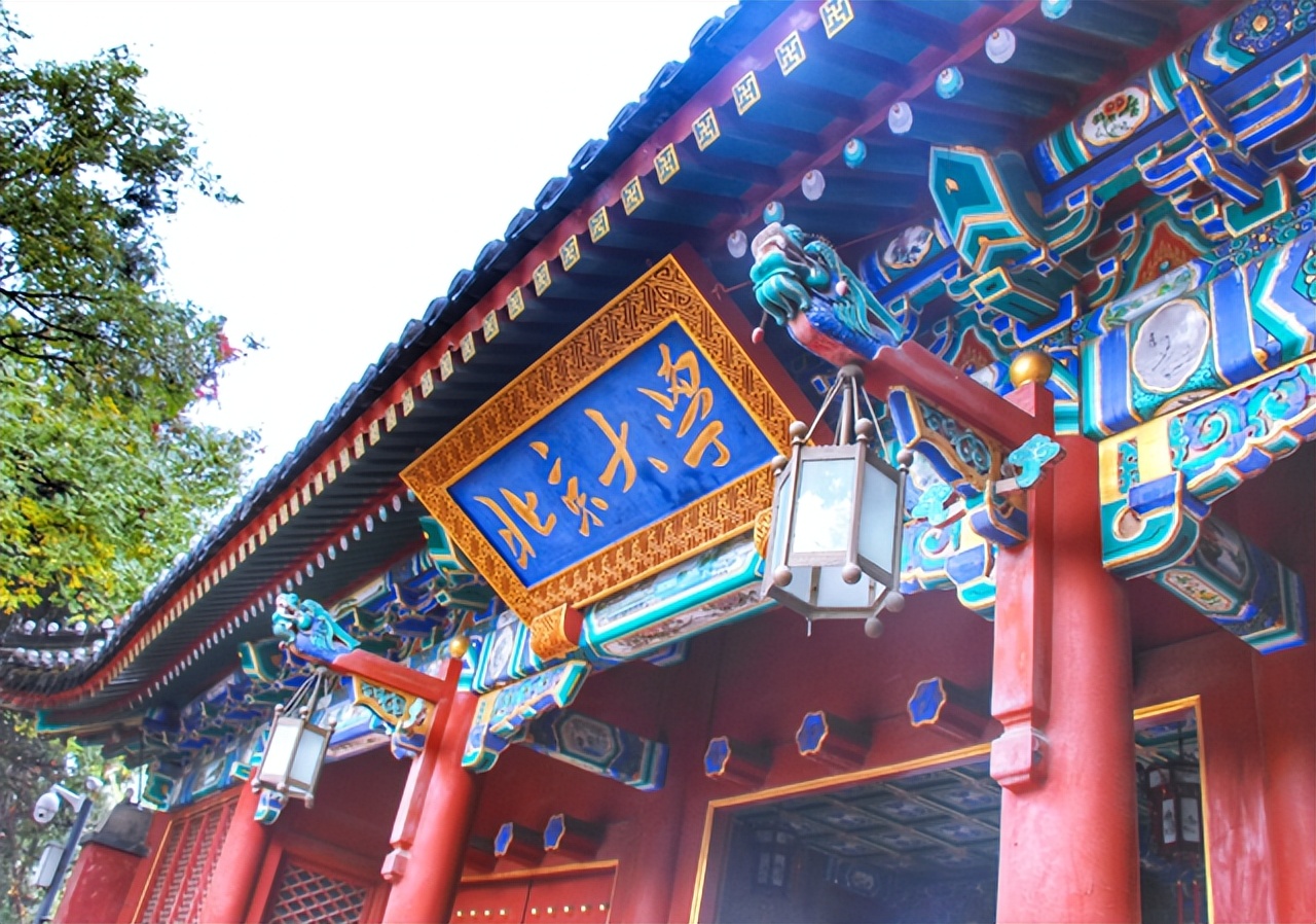 2022年中国大学排名公布，清华重夺第一宝座，浙大却退至第6名