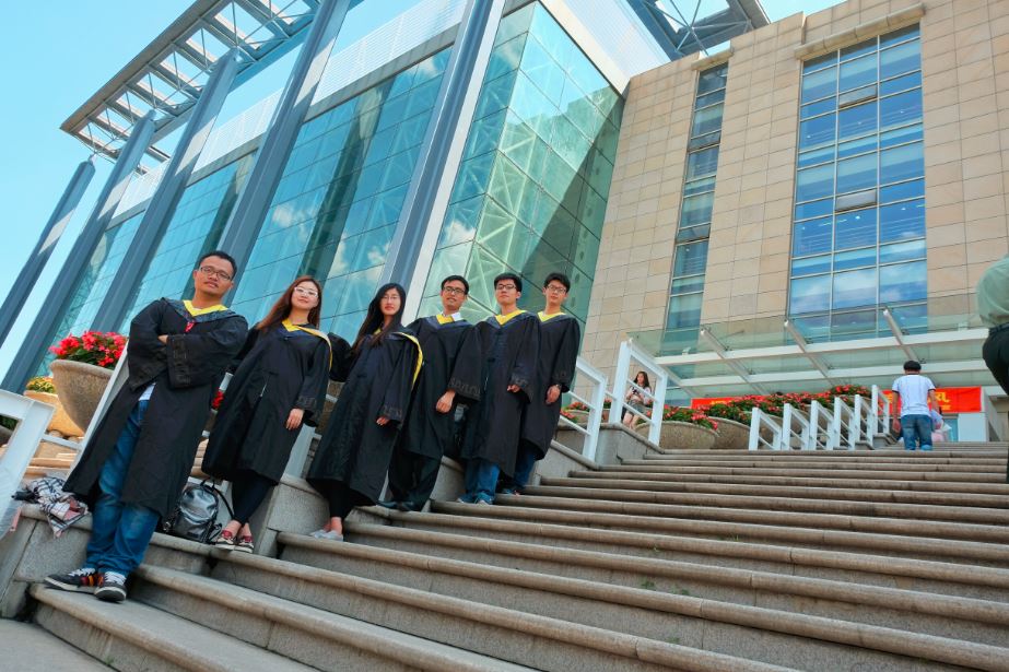 超级985之吉林大学，2021六省毕业生超500人，一汽集团录用508人