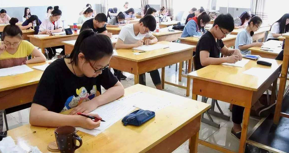 2022高考将有大变动，大学或将撕掉标签，不再划分一本二本？