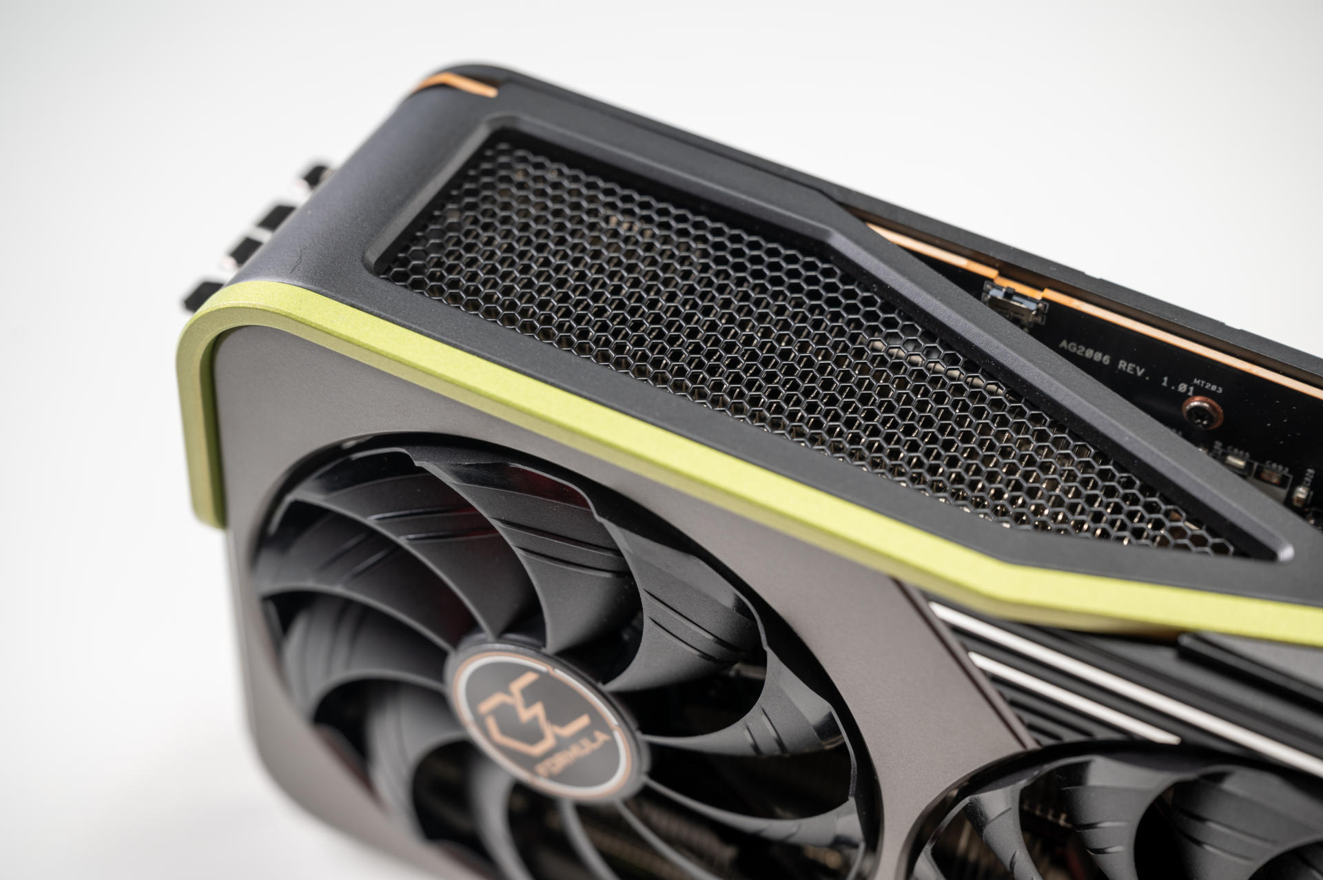 组一套目前最强的“3A平台”！5800X3D+6950XT