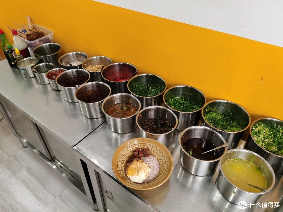 旅行就要边走边吃：舌尖上的昆明，盘点我在昆明吃到的各种美食