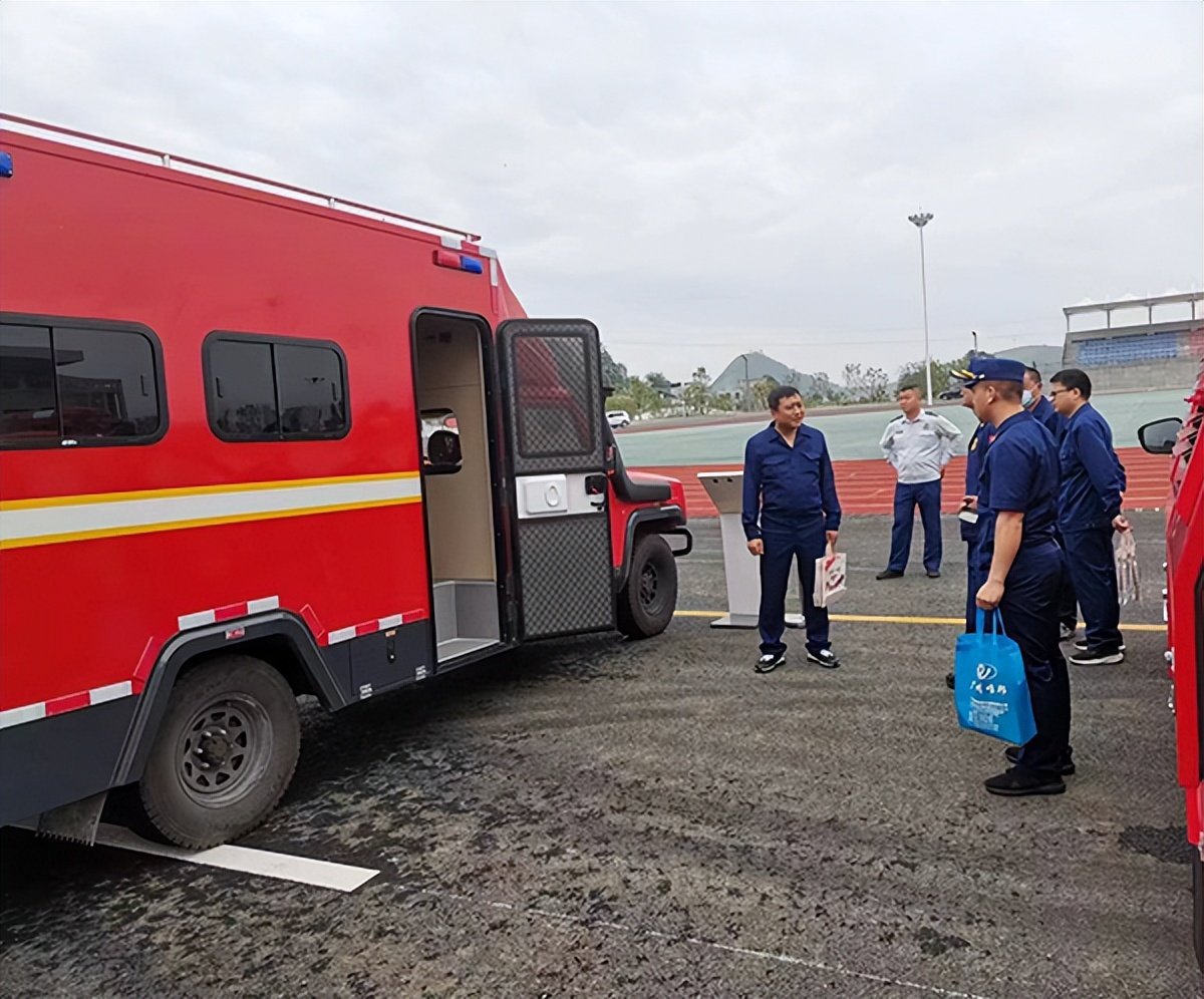 森源鸿马“1+N”智能方舱在贵州省消防救援后勤工作会议现场获赞