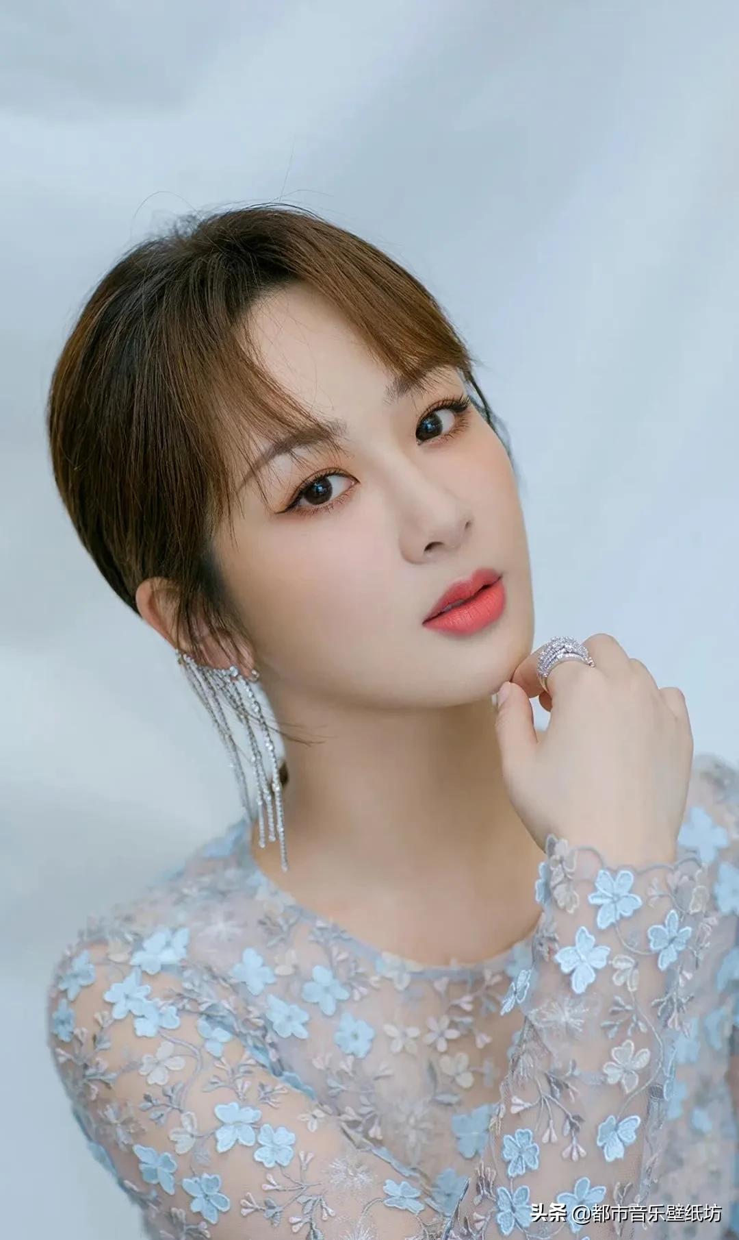 杨紫高清时尚穿搭美图壁纸精选