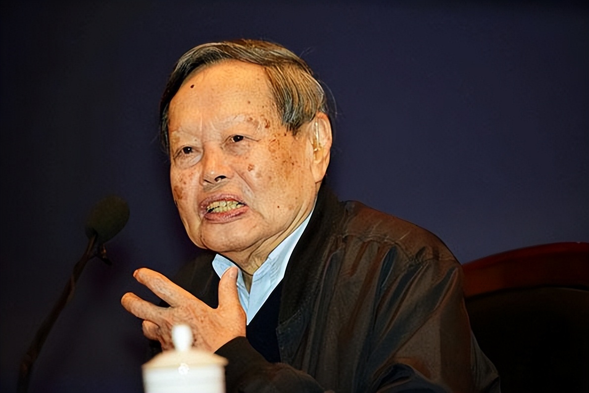 “学渣”逆袭正教授史：22岁攻克世界大难题，23岁升为985教授