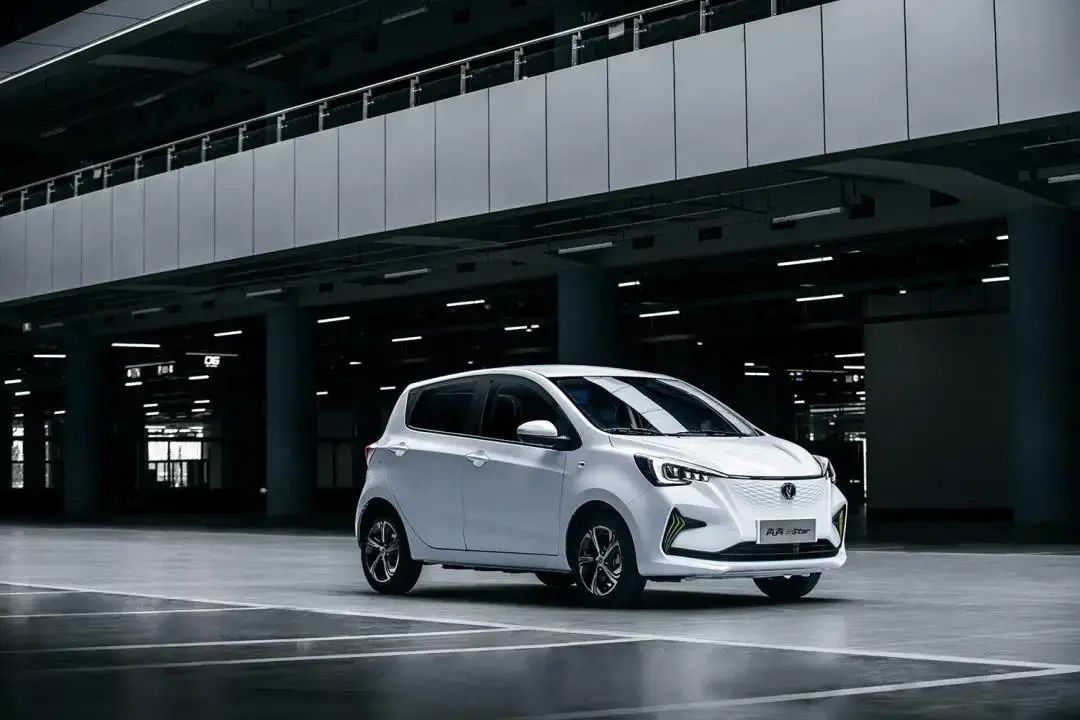 长安奔奔暂停预定，续航减半、变相加价，就这还想PK宏光MINI？