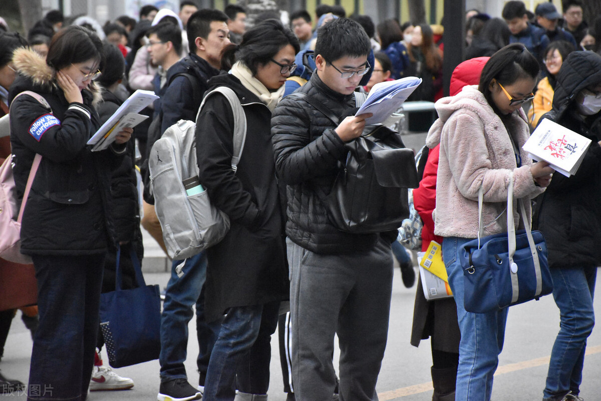 考研初试成绩未出，各高校打响“抢人大战”！你是其中一员吗？