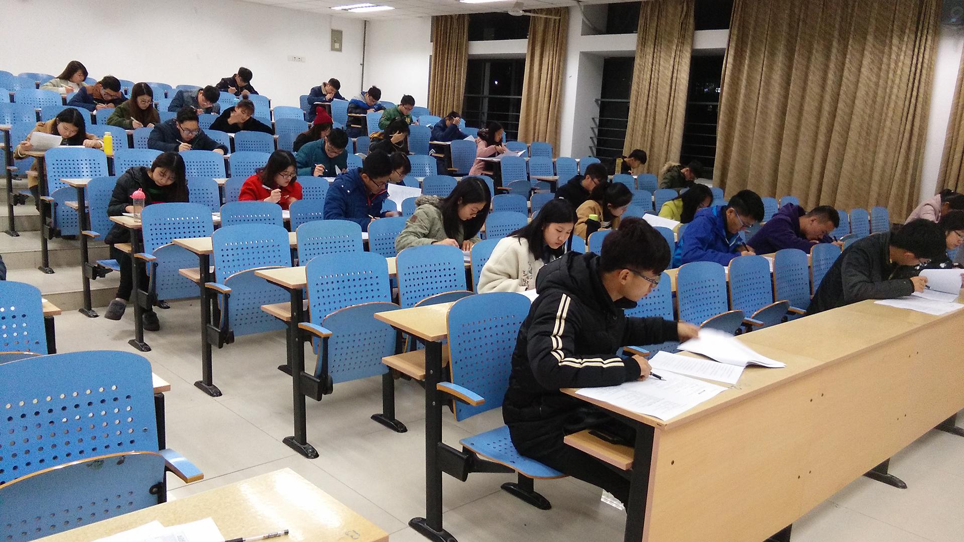 别再忽视性教育的重要性，性教育过晚危害有多大？尤其对女性来说