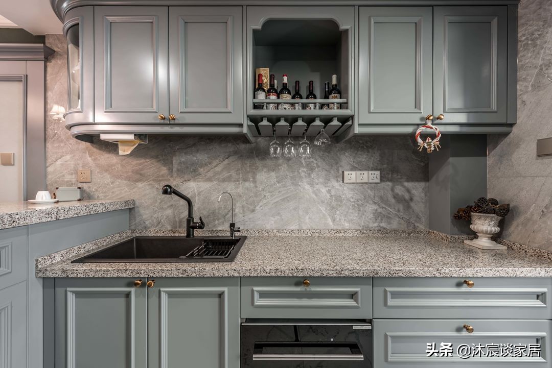 她不要“网红”风格，新家装成经典美式风，随处可见的优雅与浪漫