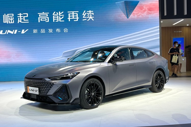 干货扎堆！八款重磅新车“会战”重庆车展