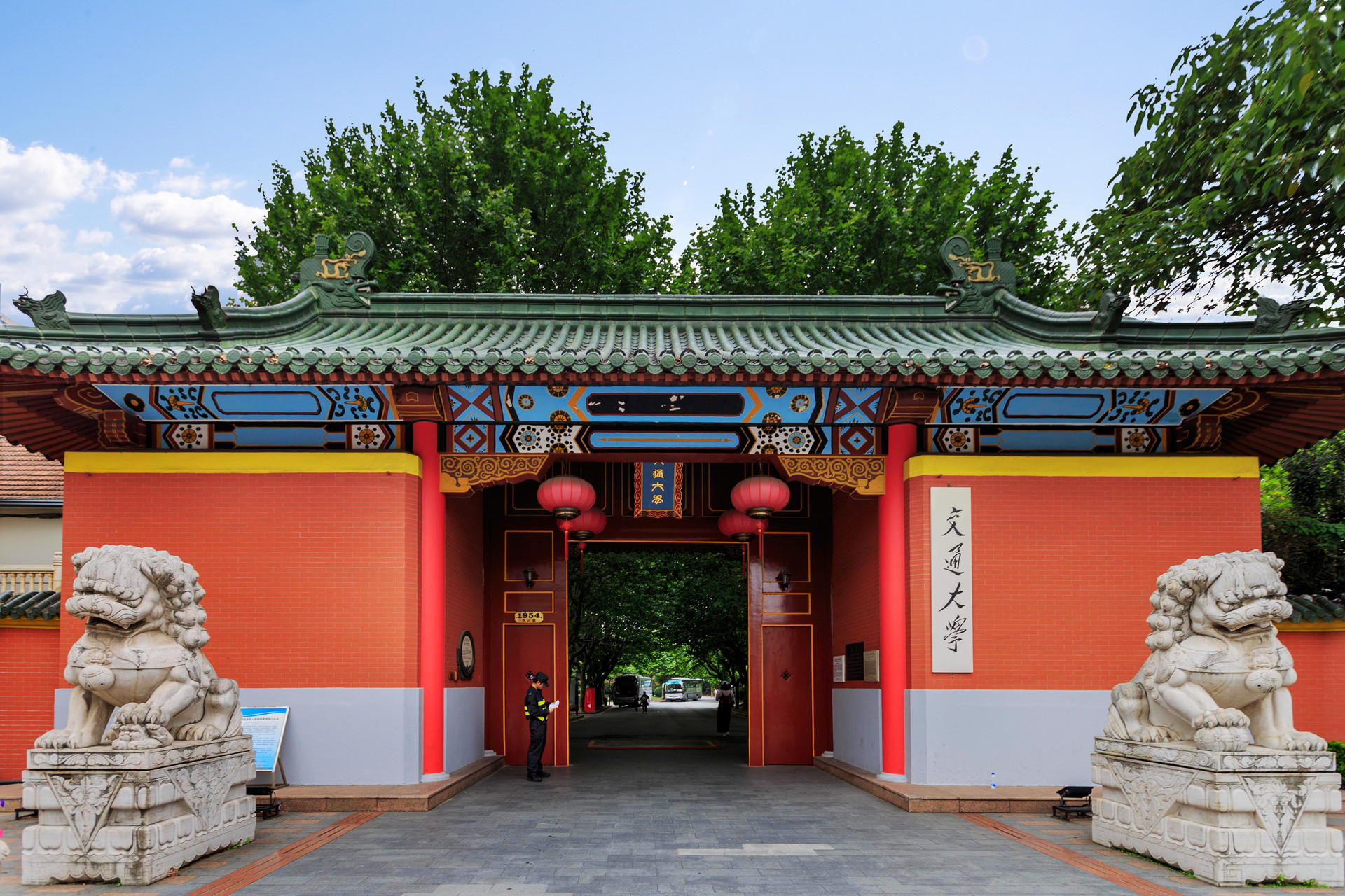 七个工商管理类专业，性质有总也有分，就业方向分两种