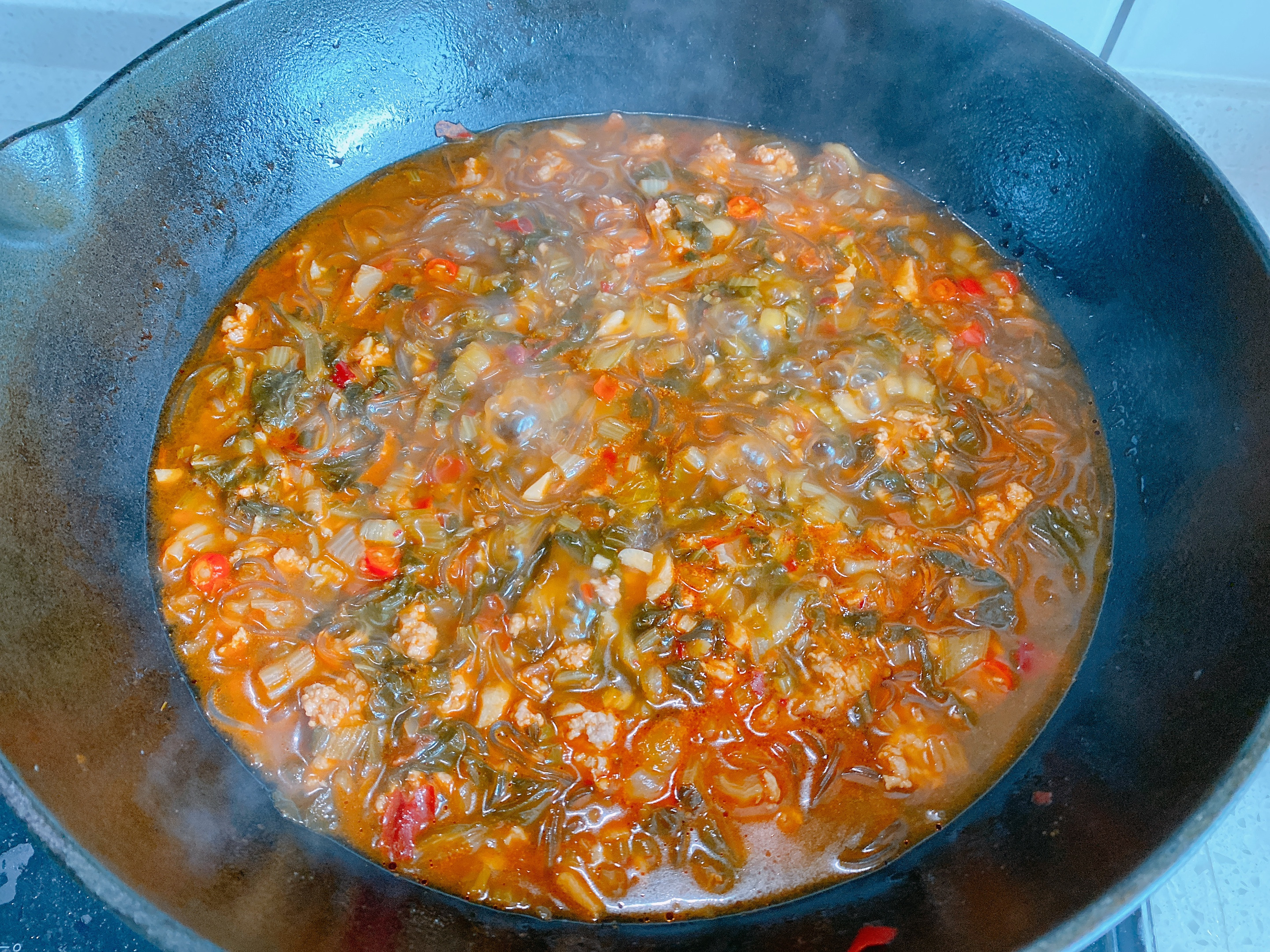 喜欢吃红薯粉的要试试这个做法，开胃解馋，比白菜炖粉条还要好吃