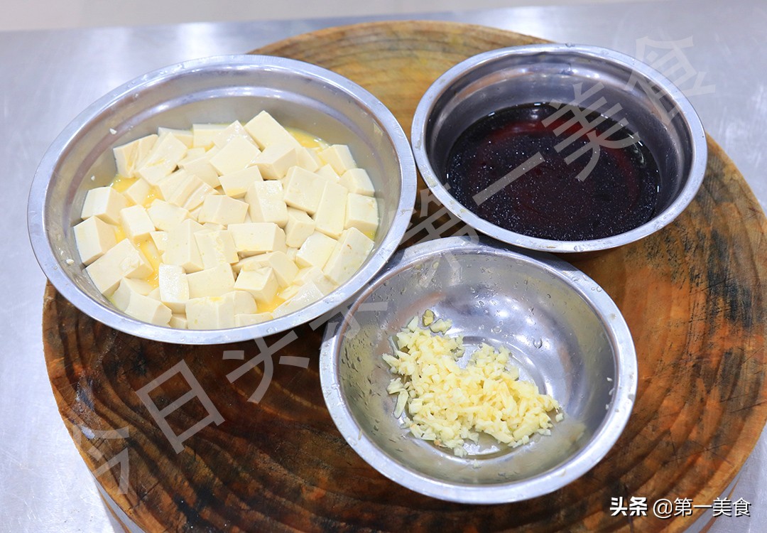 腊月二十五，推磨做豆腐，6种豆腐老做法，老传统年味重