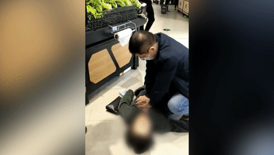 吃碗面的功夫，连救两人！网友：加班顺便吃面……