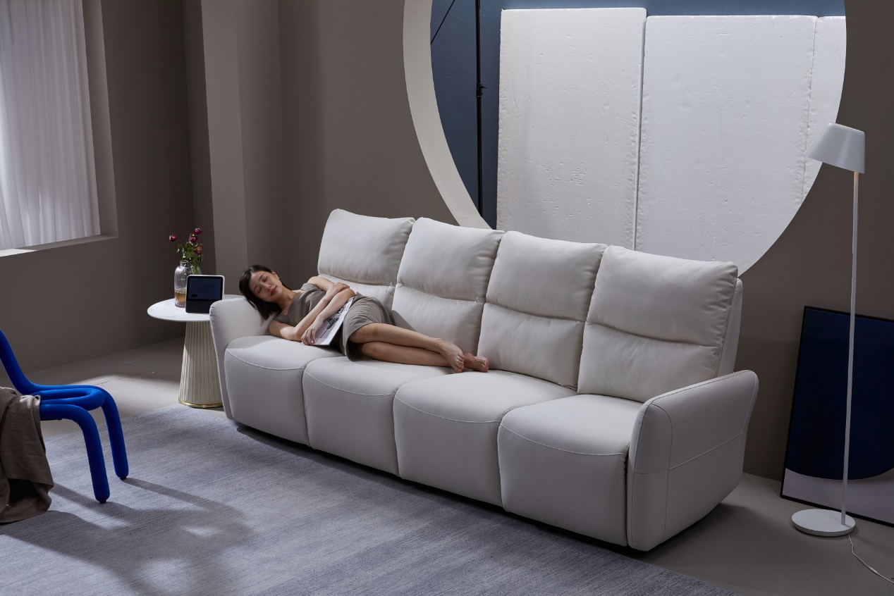 打工人的“全能”客厅必备—8H Cozy智能按摩沙发