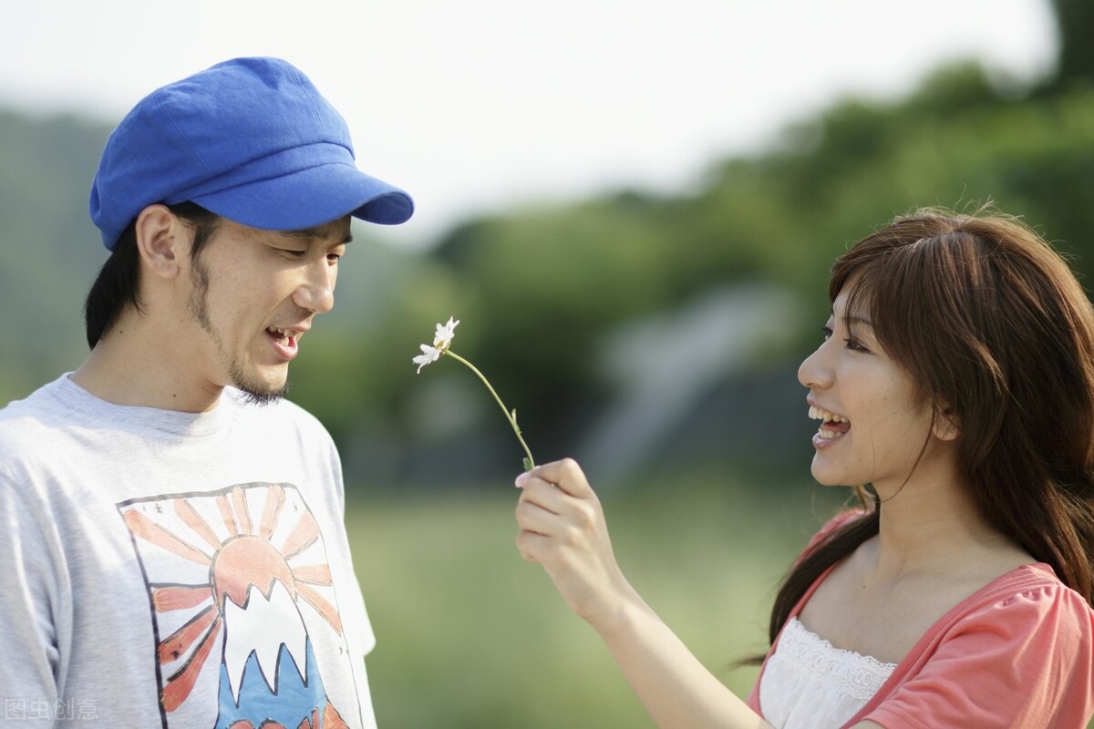 夫妻之间怎么沟通交流维护感情(夫妻之间怎么沟通交流维护感情才能一