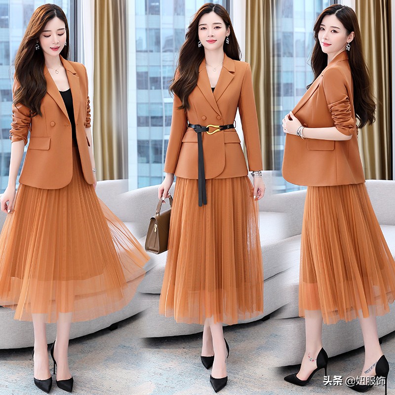 小西装修身长袖西装，简约时尚，通勤约会皆宜