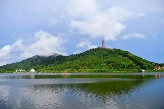 对比中国这么多淡水湖，再看看美国五大淡水湖，储水量差距惊人