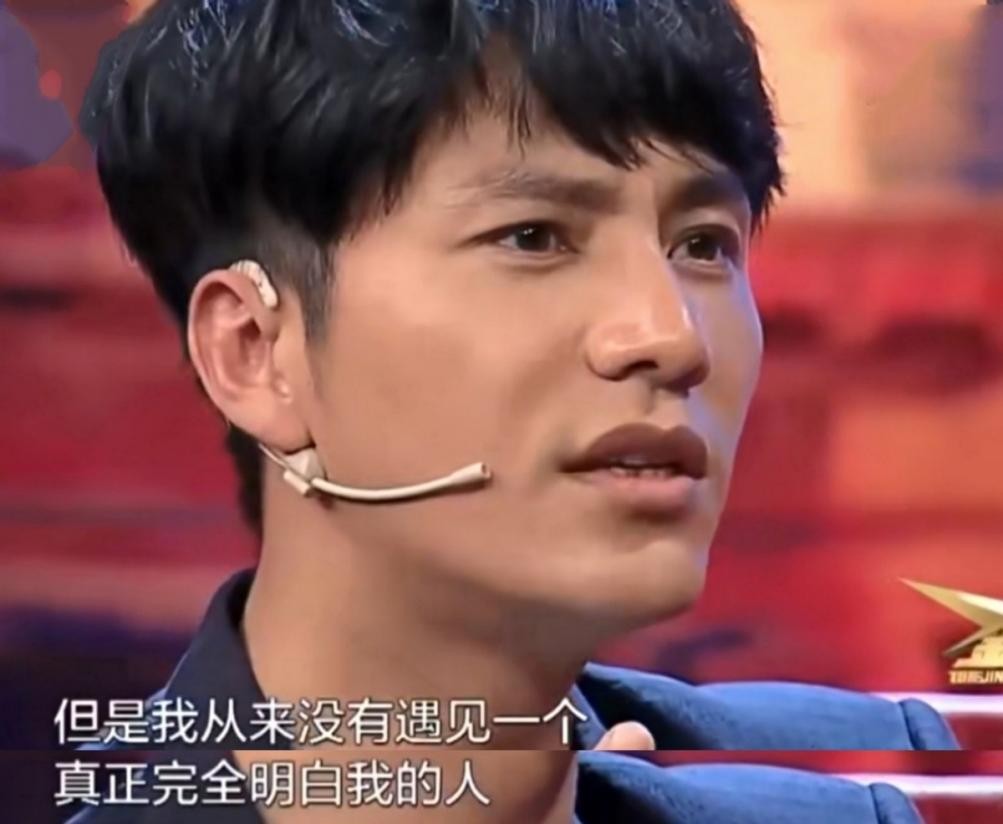 演员陈坤：亲情爱情都有泪，46岁仍未婚，将儿子当成全部
