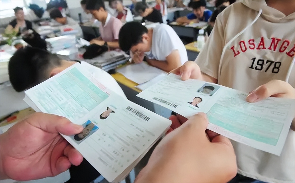 谁偷了我的21分？学生高考分数从619变598，赋分制让人摸不到头脑