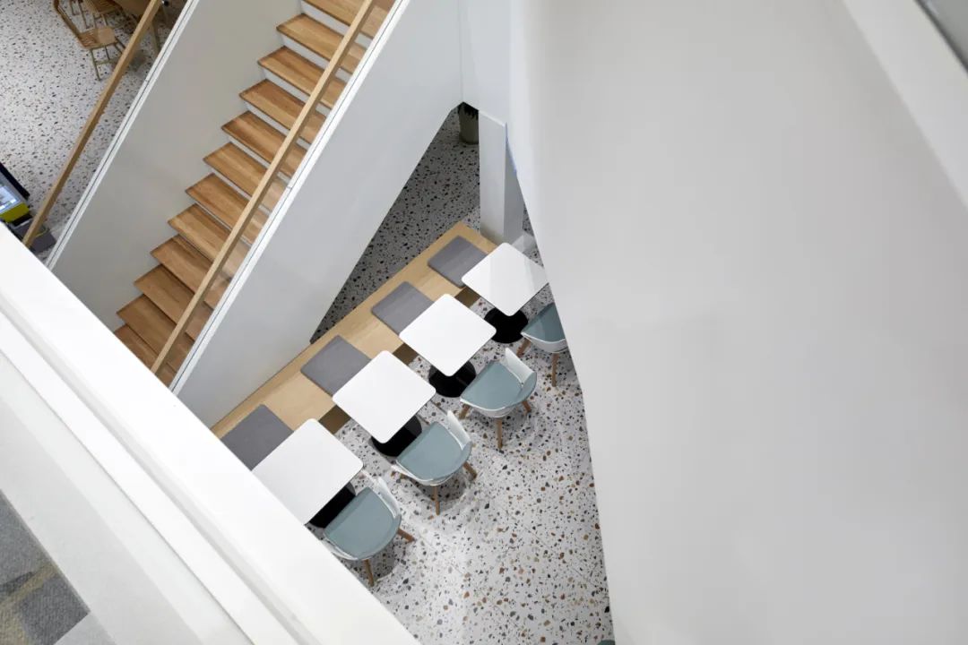 办公室装修案例 | 空间弥足珍贵，当然要物尽其用