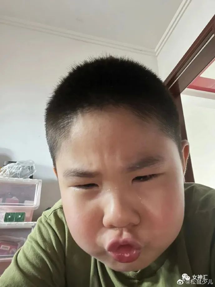 大S具俊晔婚礼现场照意外流出，沙雕网友评论笑不活了