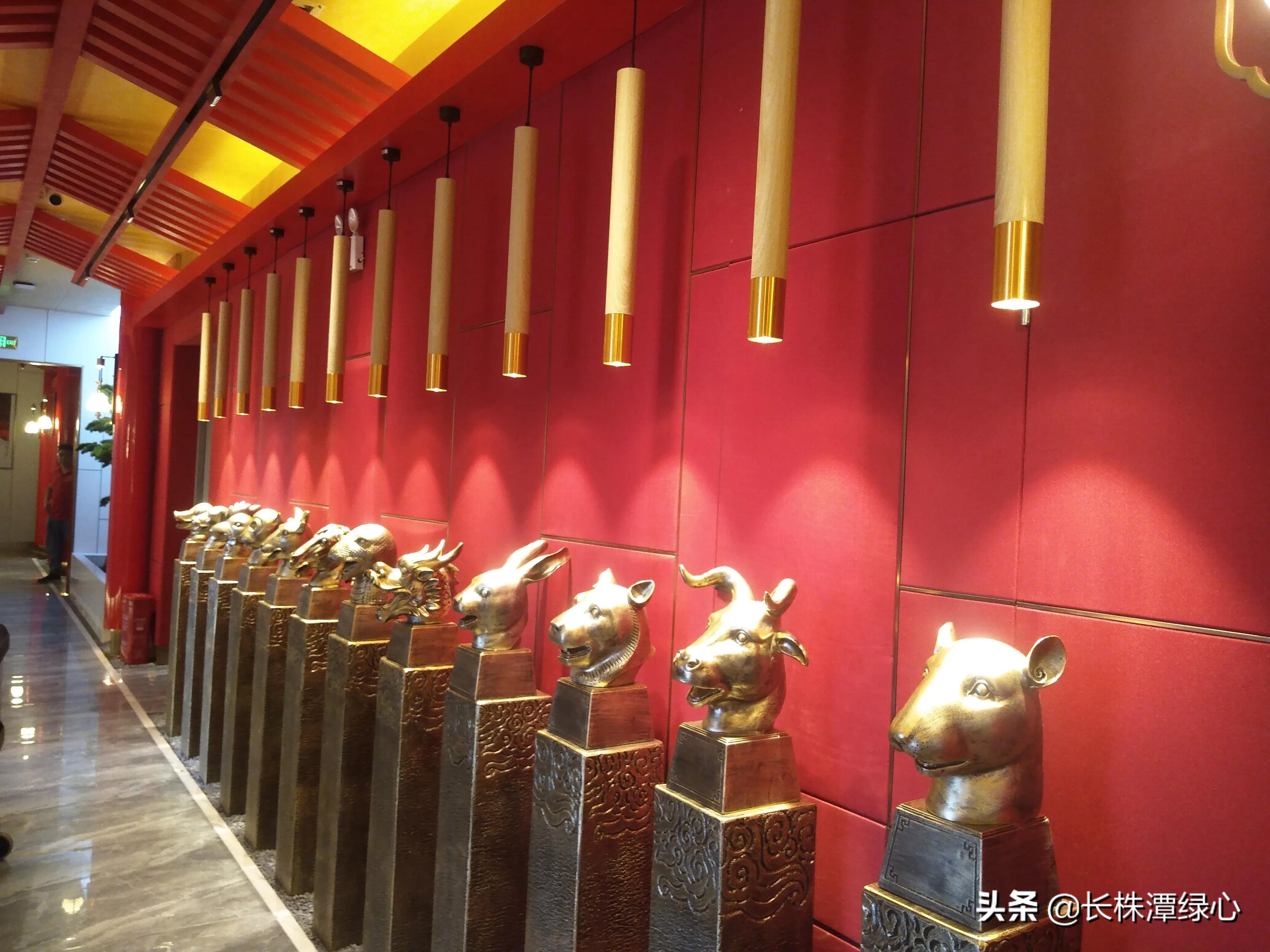 原来长沙暮云片区花之林总部大厦是这样的