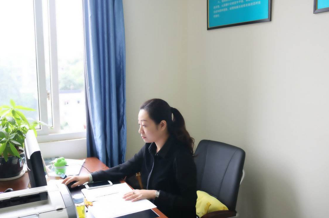 中小学教师的“新年礼物”，工资标准上调了，还会补发三个月